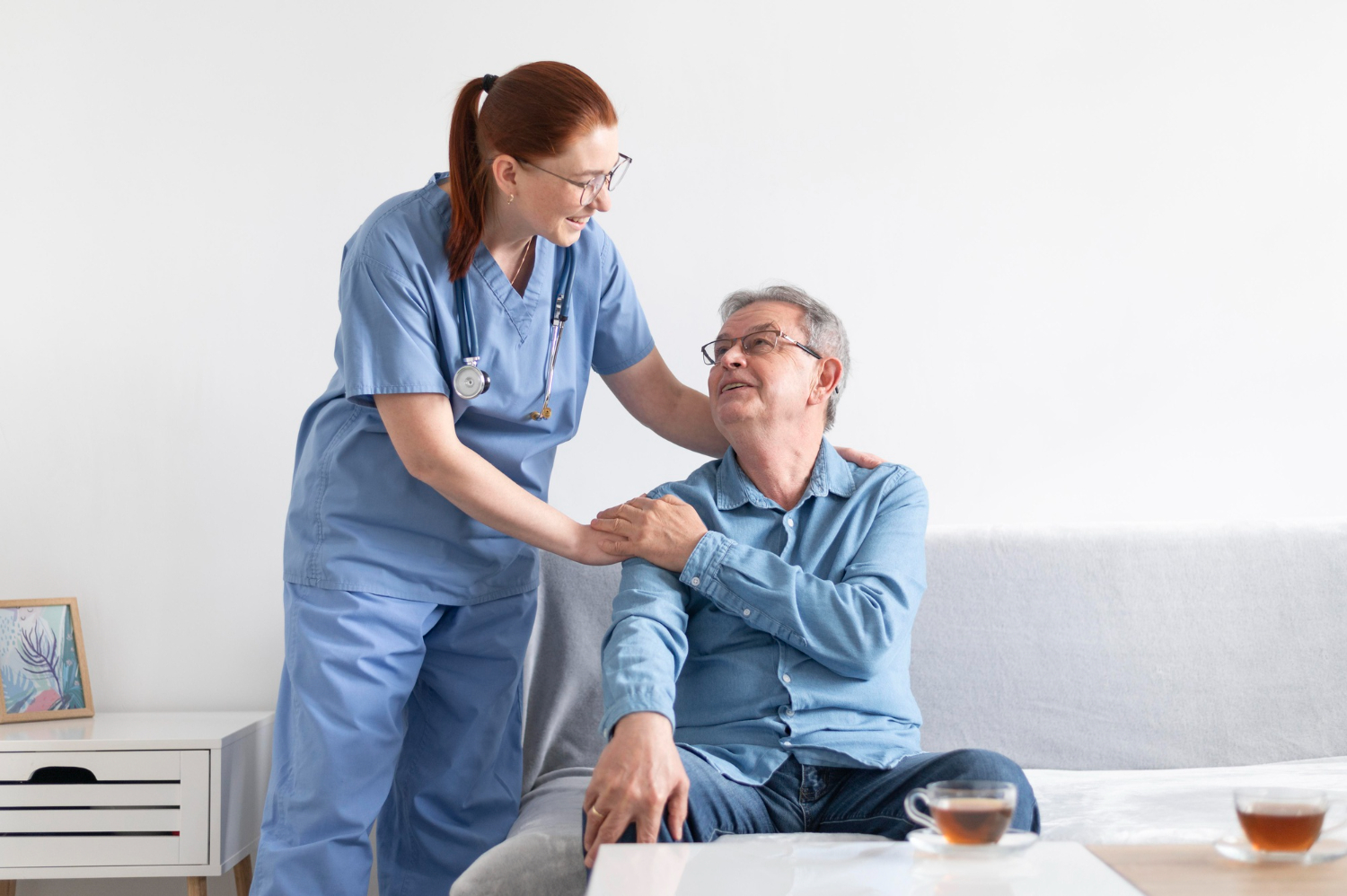 Caring for a Loved One? Here’s How a Nurse at Home Can Help